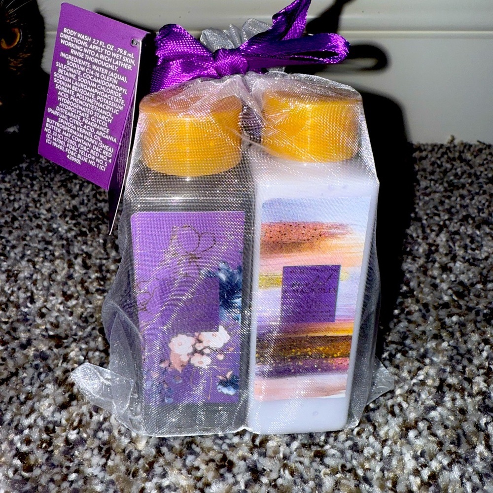 Purple body care gift set NWT